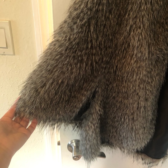 Cynthia Rowley faux fur cape, OS - Picture 2 of 6
